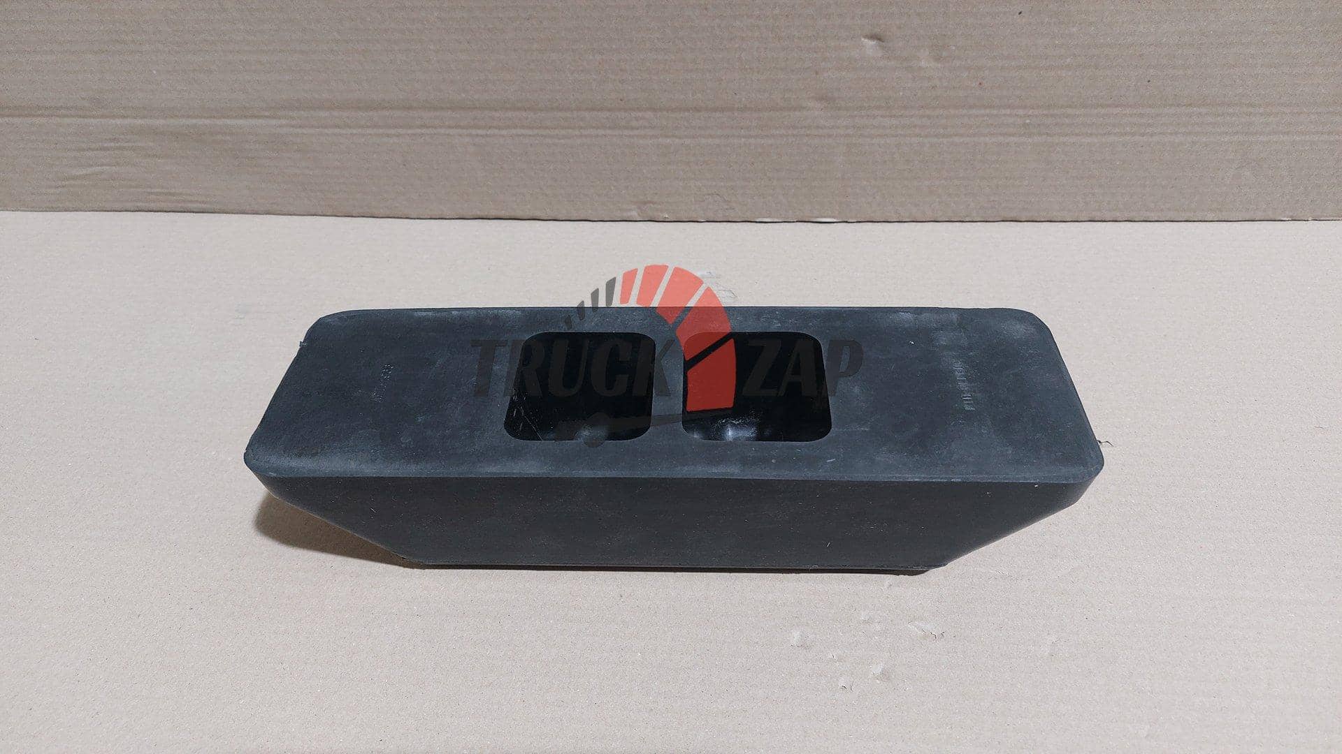 Резиновый упор - отбойник ( 275ммx100ммx95мм)